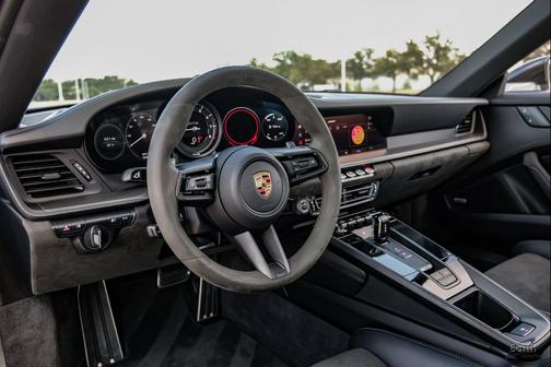 Chalk 2024 Porsche 911 Carrera GTS