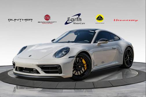 Chalk 2024 Porsche 911 Carrera GTS