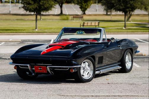 Tuxedo Black 1967 Chevrolet Corvette Base