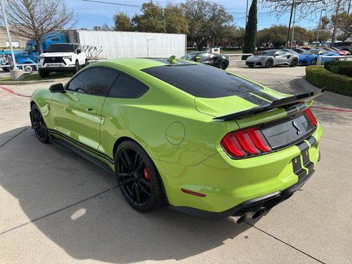 2020 Ford Shelby GT500 Base
