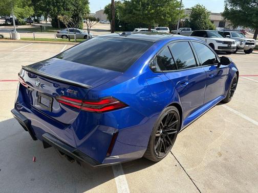 Marina Bay Blue Metallic 2025 BMW M5 Base