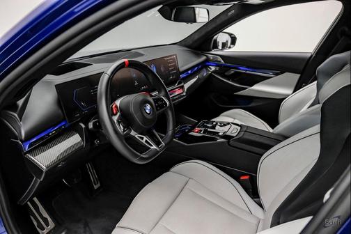 Marina Bay Blue Metallic 2025 BMW M5 Base