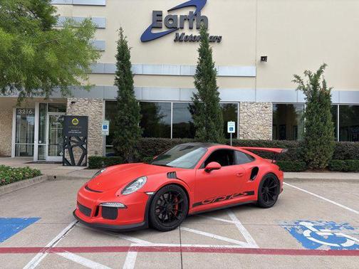 Lava Orange 2016 Porsche 911 GT3 RS