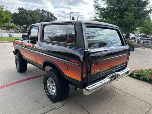 1979 Ford Bronco 7.3L Godzilla Custom 4X4