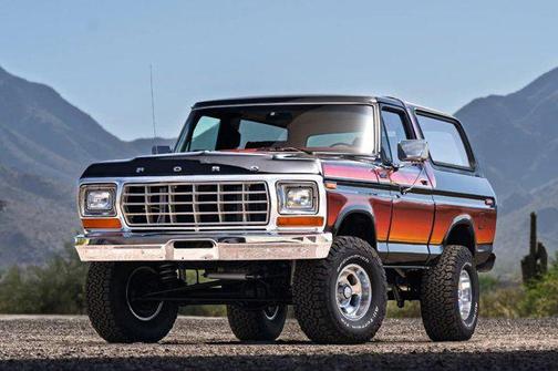 1979 Ford Bronco 7.3L Godzilla Custom 4X4