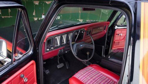 1979 Ford Bronco 7.3L Godzilla Custom 4X4