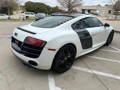 2010 Audi R8 5.2 quattro