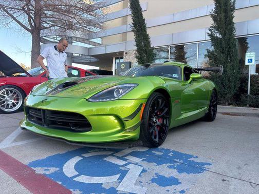 2017 Dodge Viper GTC