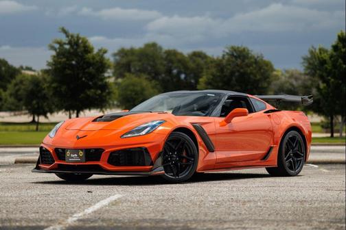 Sebring Orange Tintcoat 2019 Chevrolet Corvette ZR1