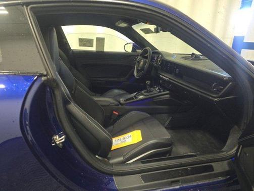 2022 Porsche 911 GT3 w/Touring Package