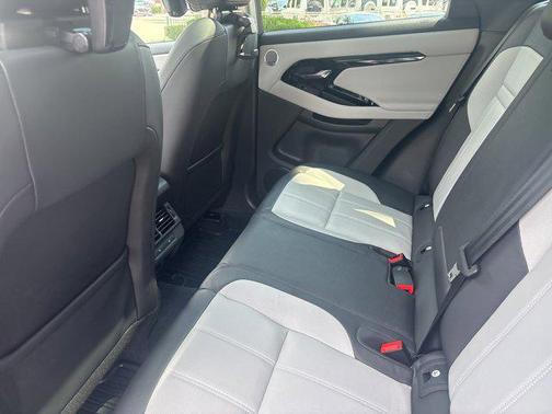 2024 Land Rover Range Rover Evoque Dynamic SE