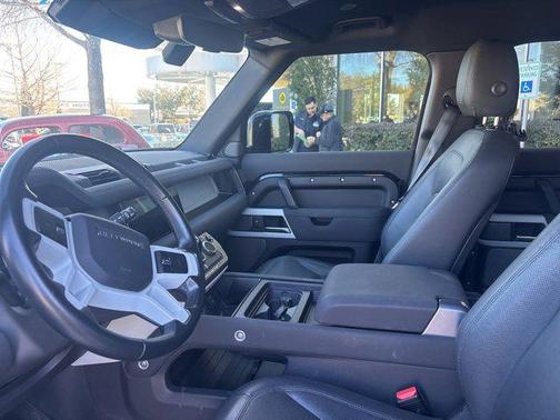 2023 Land Rover Defender 110 S