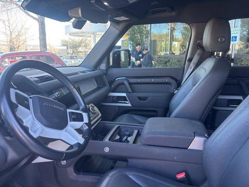 2023 Land Rover Defender 110 S