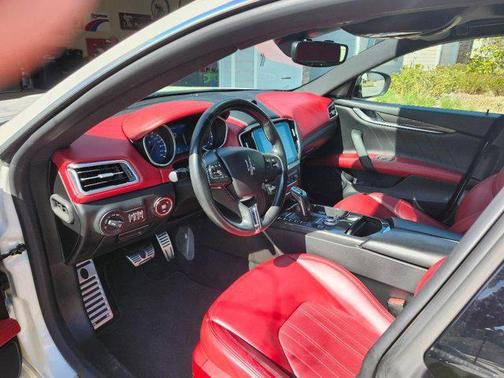 2019 Maserati Ghibli S Q4