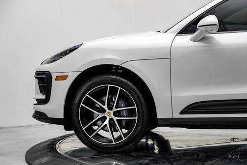 2024 Porsche Macan S