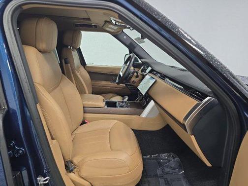 2023 Land Rover Range Rover P400 SE