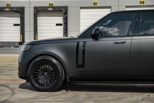 2023 Land Rover Range Rover P530 SE