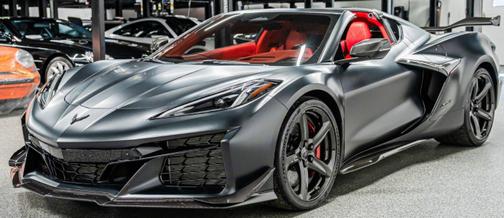 Carbon Flash Metallic 2024 Chevrolet Corvette Z06