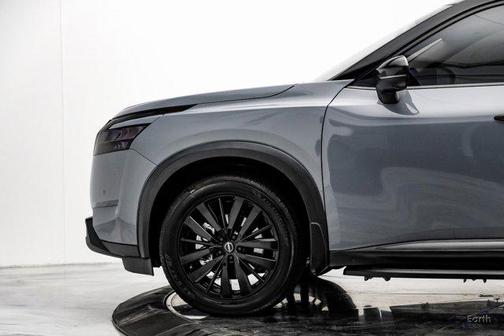 2023 Nissan Pathfinder Platinum 4WD