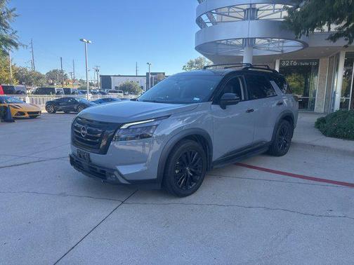 2023 Nissan Pathfinder Platinum 4WD
