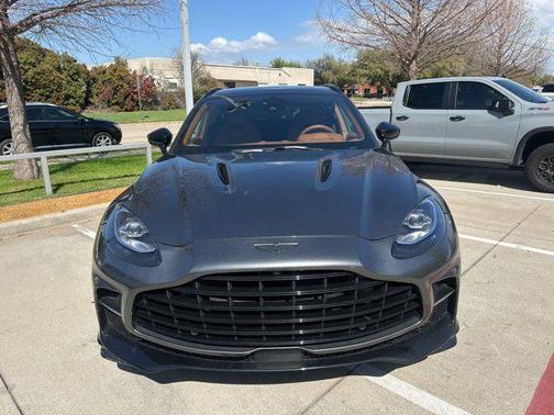 2023 Aston Martin DBX 707