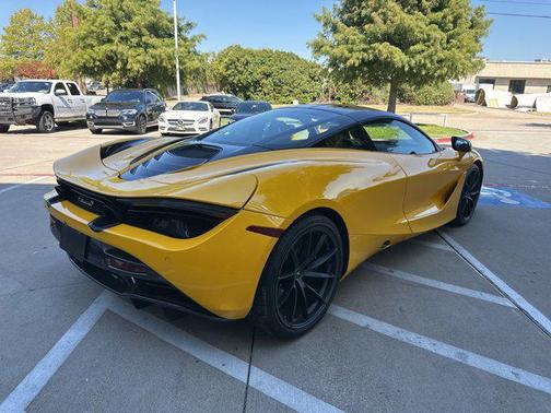 2019 McLaren 720S Base