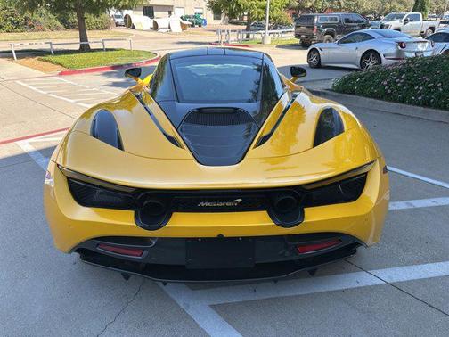 2019 McLaren 720S Base