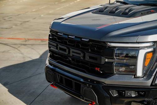 2025 Ford F-150 Raptor R