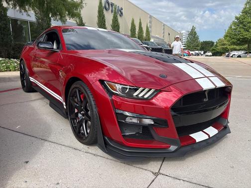 Rapid Red Metallic Tinted Clearcoat 2021 Ford Shelby GT500 Base