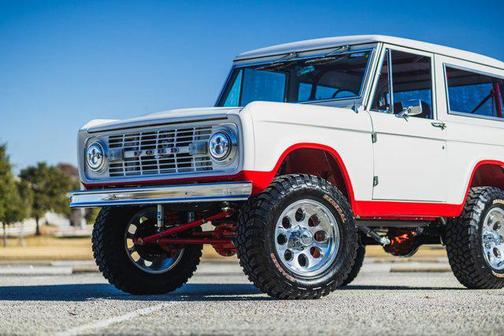 1970 Ford Bronco 5.0L Coyote Custom