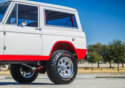 1970 Ford Bronco 5.0L Coyote Custom