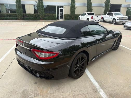 Nero Carbonio Metallic 2019 Maserati GranTurismo MC