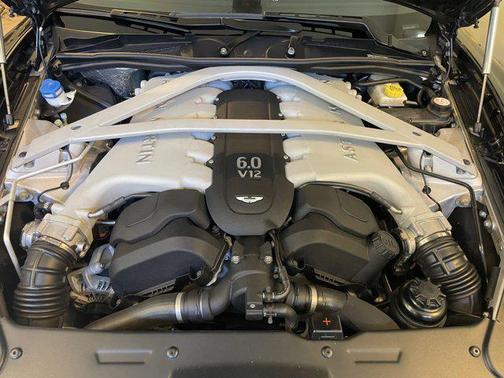 2015 Aston Martin DB9 Highly Optioned Great Color Combo Great Service History