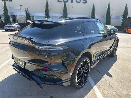 2023 Aston Martin DBX 707