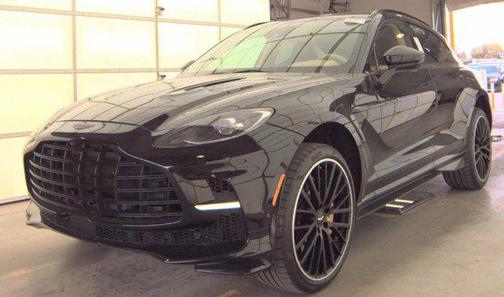 2023 Aston Martin DBX 707