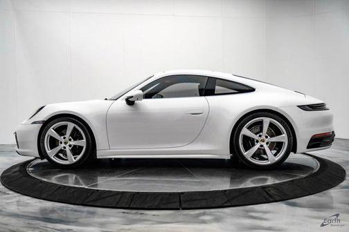 2024 Porsche 911 Carrera 4 GTS