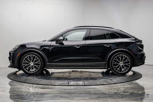 Jet Black Metallic 2025 Porsche Macan Macan Electric 4