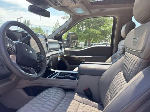 Agate Black Metallic 2026 Ford F-450 Platinum