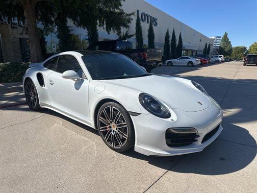 2016 Porsche 911 Turbo