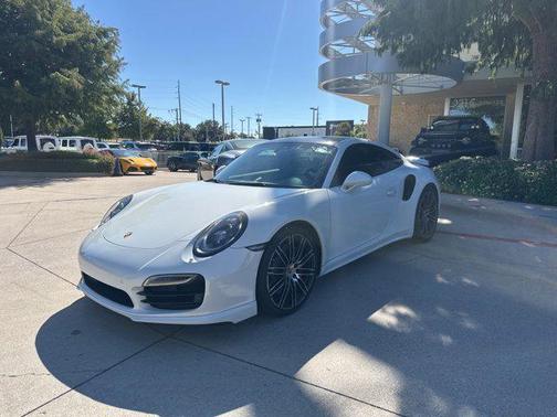 2016 Porsche 911 Turbo
