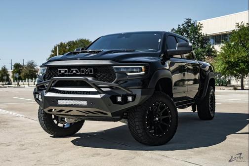 Diamond Black Crystal Pearlcoat 2023 RAM 1500 TRX
