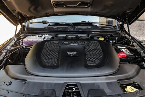 Diamond Black Crystal Pearlcoat 2023 RAM 1500 TRX