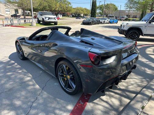 2018 Ferrari 488 Spider Base