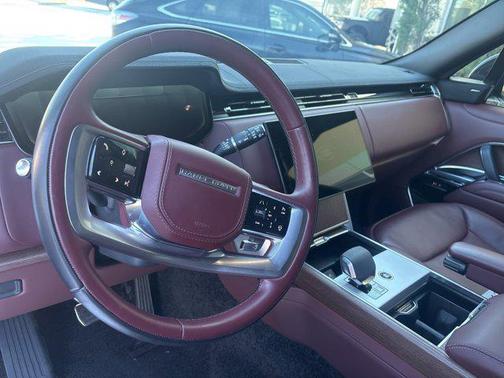 2024 Land Rover Range Rover SE