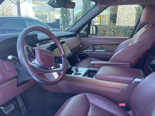 2024 Land Rover Range Rover SE