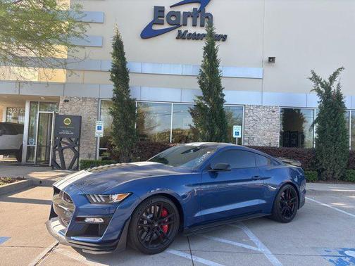 2022 Ford Shelby GT500 Base