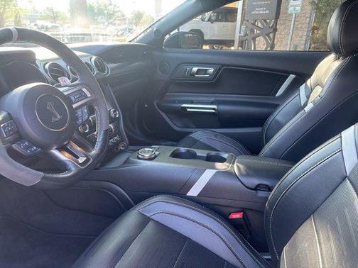 2022 Ford Shelby GT500 Base