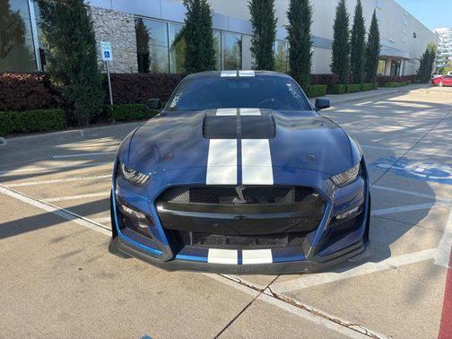 2022 Ford Shelby GT500 Base