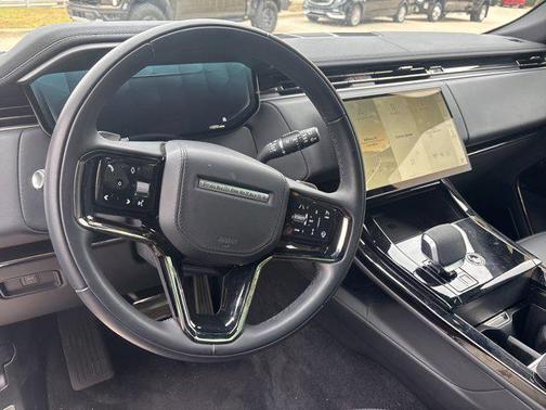 2025 Land Rover Range Rover Sport SE