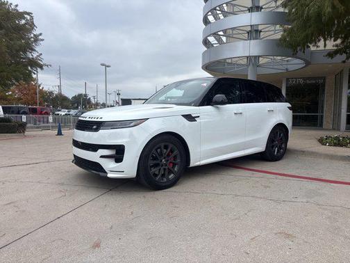 2025 Land Rover Range Rover Sport SE